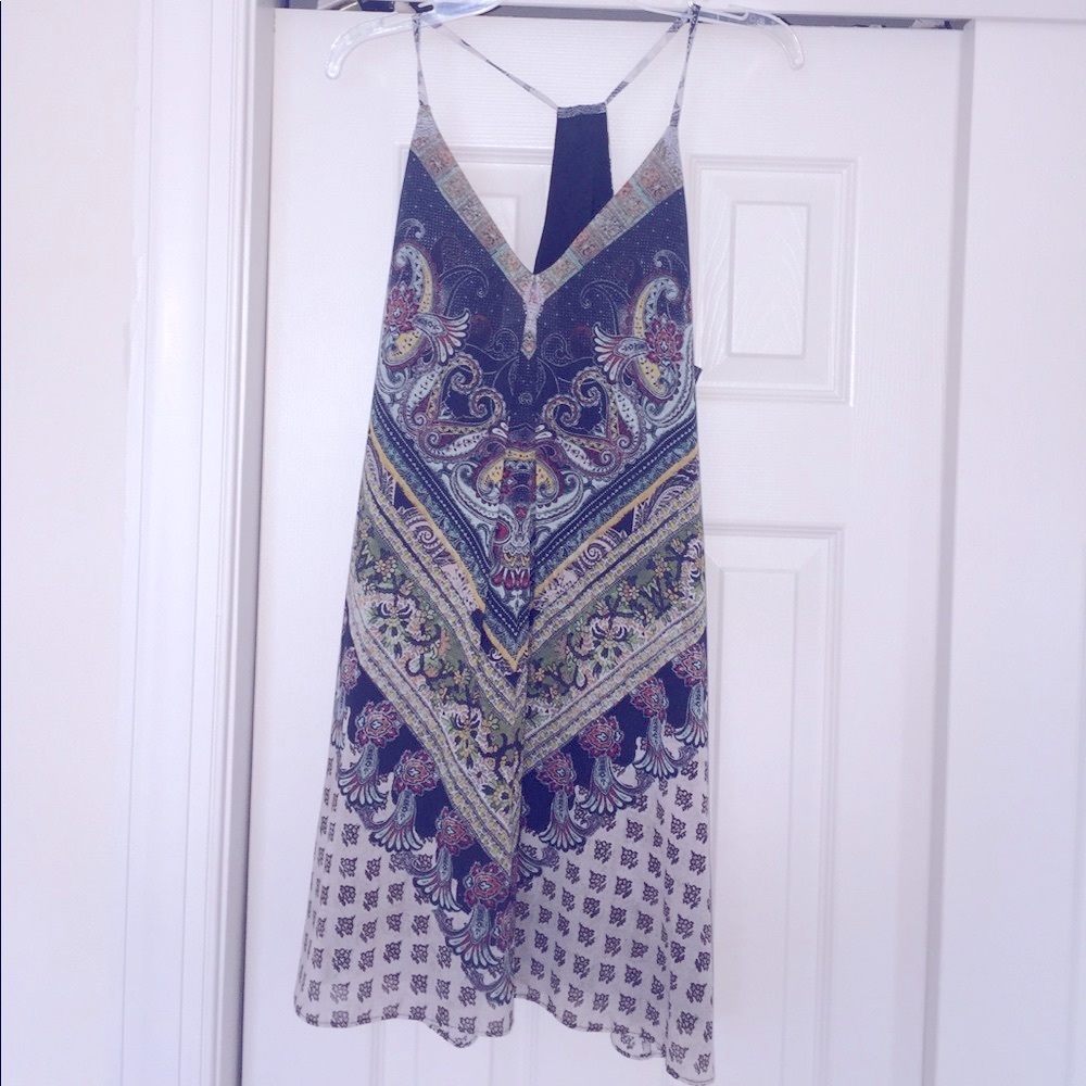 HOST PICK! 🎉 Alice + Olivia dress✨ - Picture 2 of 5